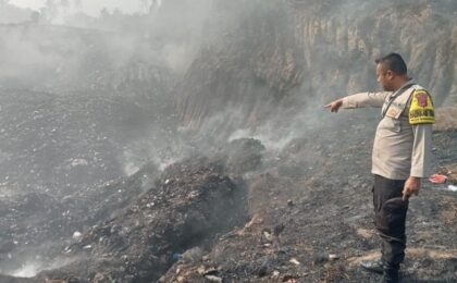 Polisi Selidiki Pembuang Sampah di TPA Liar Waringinkurung yang Terbakar