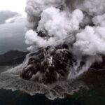 Erupsi Anak Krakatau Picu Lava Fountain dan Dentuman hingga Banten-Lampung