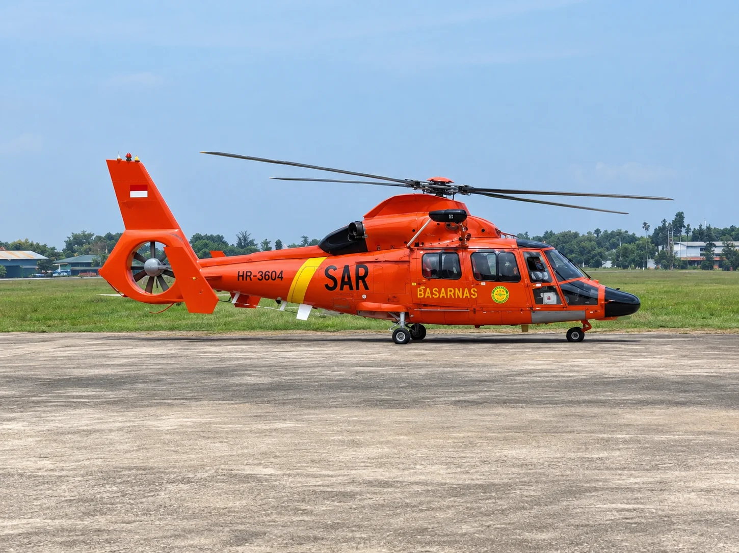 Basarnas Kerahkan Helikopter HR-3604 untuk Cari Jurnalis yang Hilang di Selat Sunda