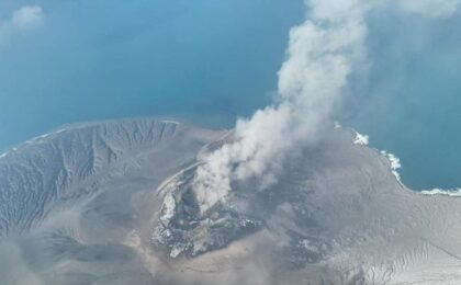 Gunung Anak Krakatau Kembali Erupsi Selasa Pagi, Masyarakat Diimbau Jauhi Radius 3 KM