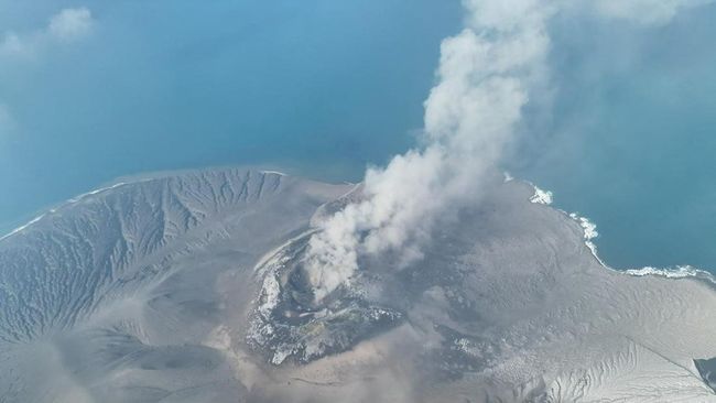Gunung Anak Krakatau Kembali Erupsi Selasa Pagi, Masyarakat Diimbau Jauhi Radius 3 KM